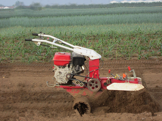 欧博小型农机设备越来越丰富，让农业需求逐渐细化